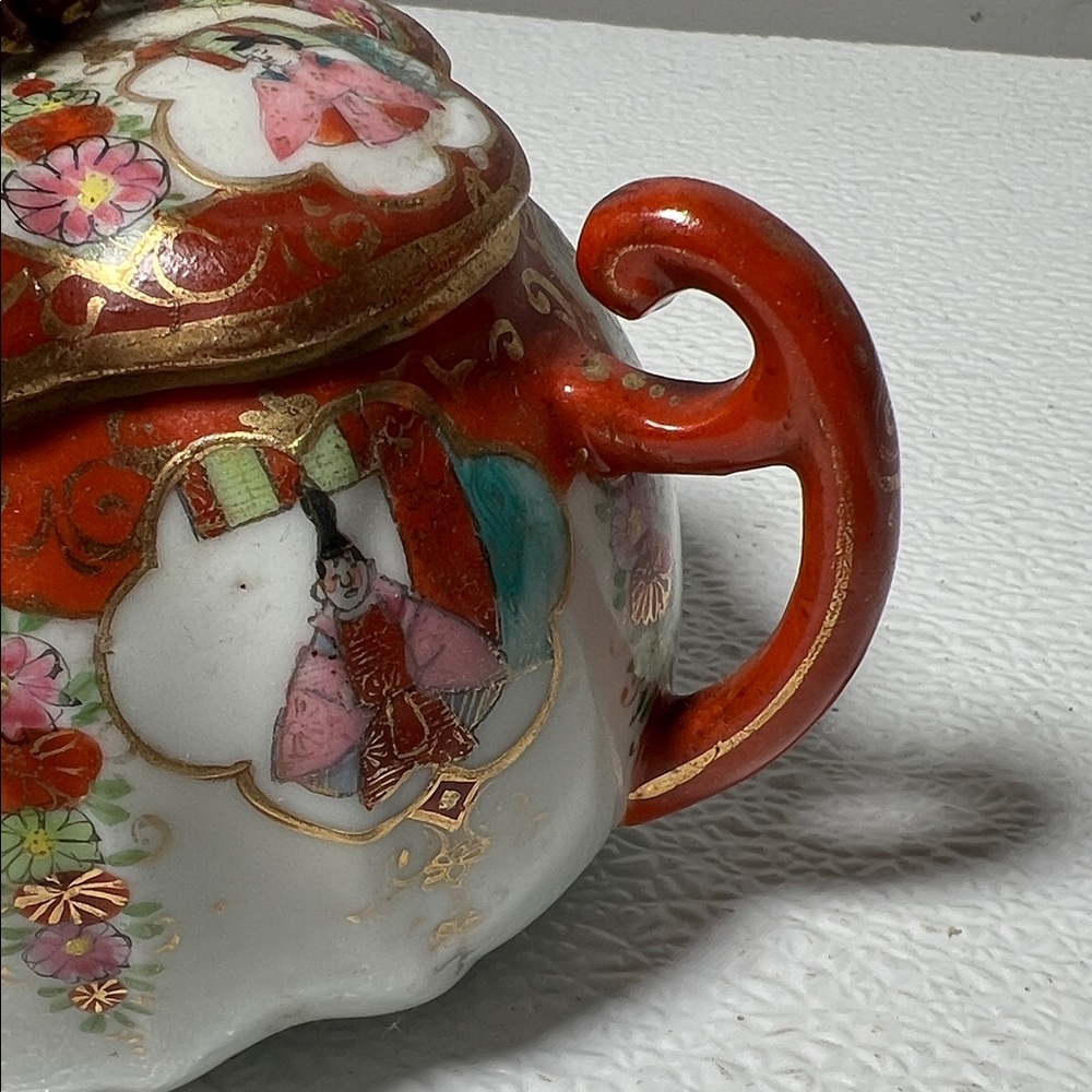 Vintage Porcelain Japanese Geisha Girls Hand-painted Lidded Sugar Bowl - Picture 4 of 11
